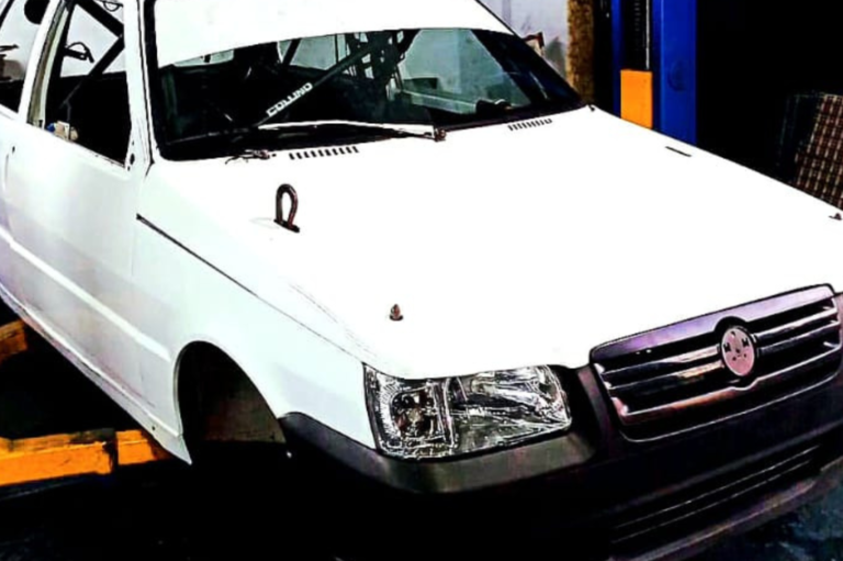 LOS HERMANOS SPOSETTI SE SUMAN CON UN FIAT UNO!